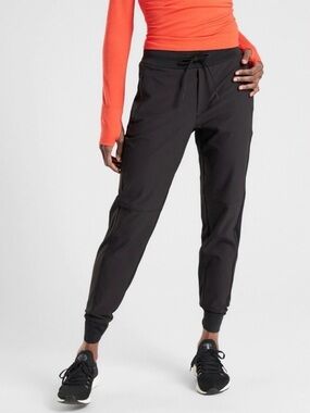 Athleta Headlands Hybrid Trek Jogger
